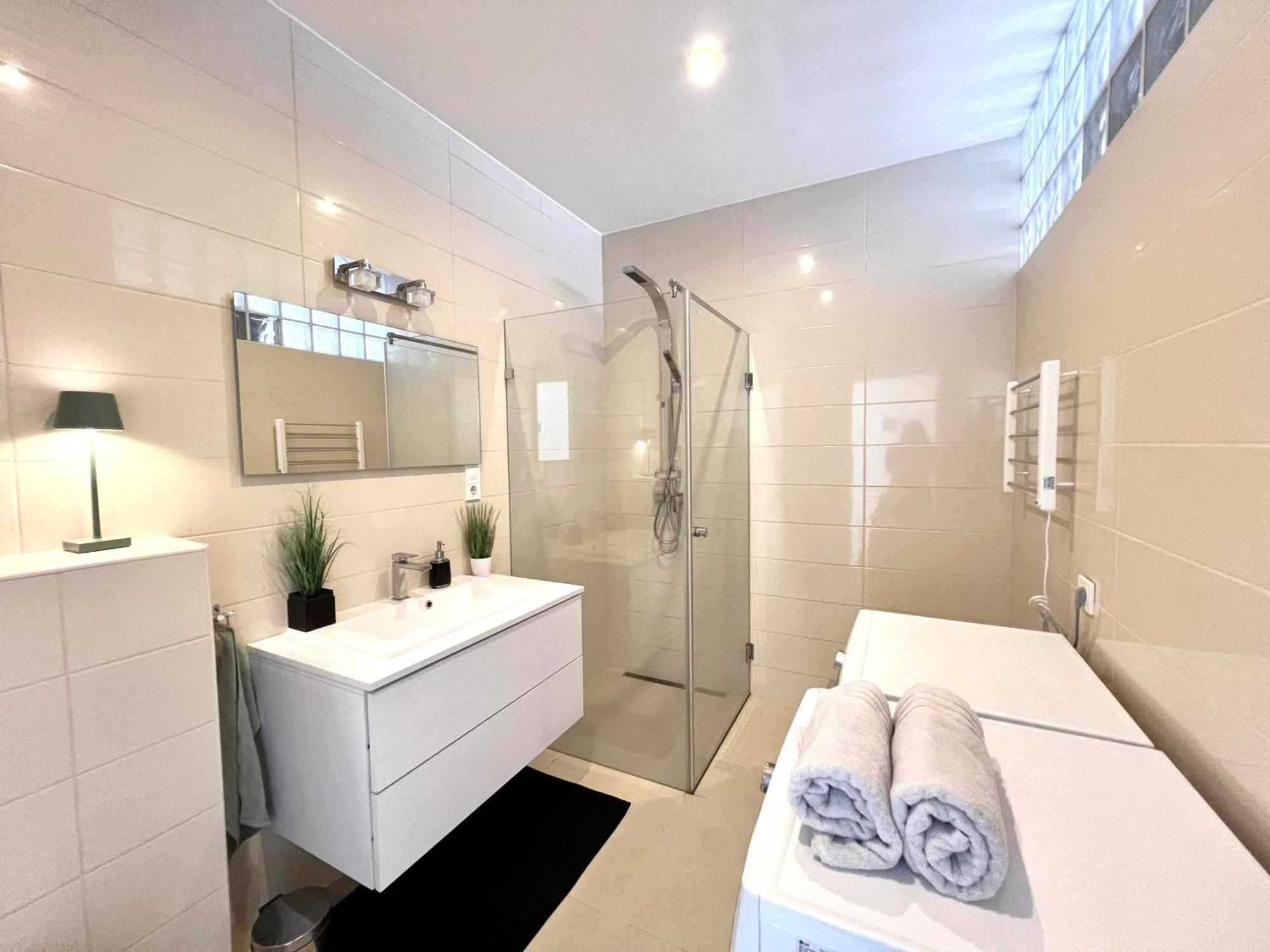 Lena Apartman Budapest City Center Extérieur photo