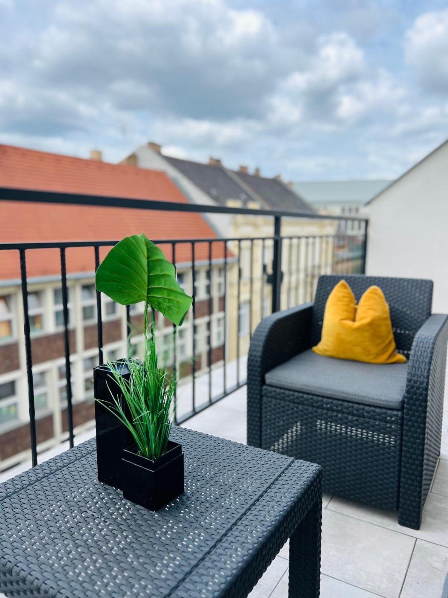 Lena Apartman Budapest City Center Extérieur photo
